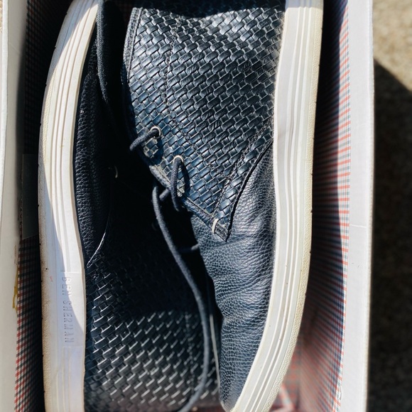 Ben Sherman Black HiTop Woven Lace up. EUC. US Size 10.5. UK size 9.5 - Picture 13 of 14